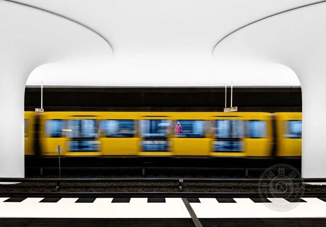 捕捉世界的偶然与诗意2025年世界街头摄影奖获奖公布（三）(图17)